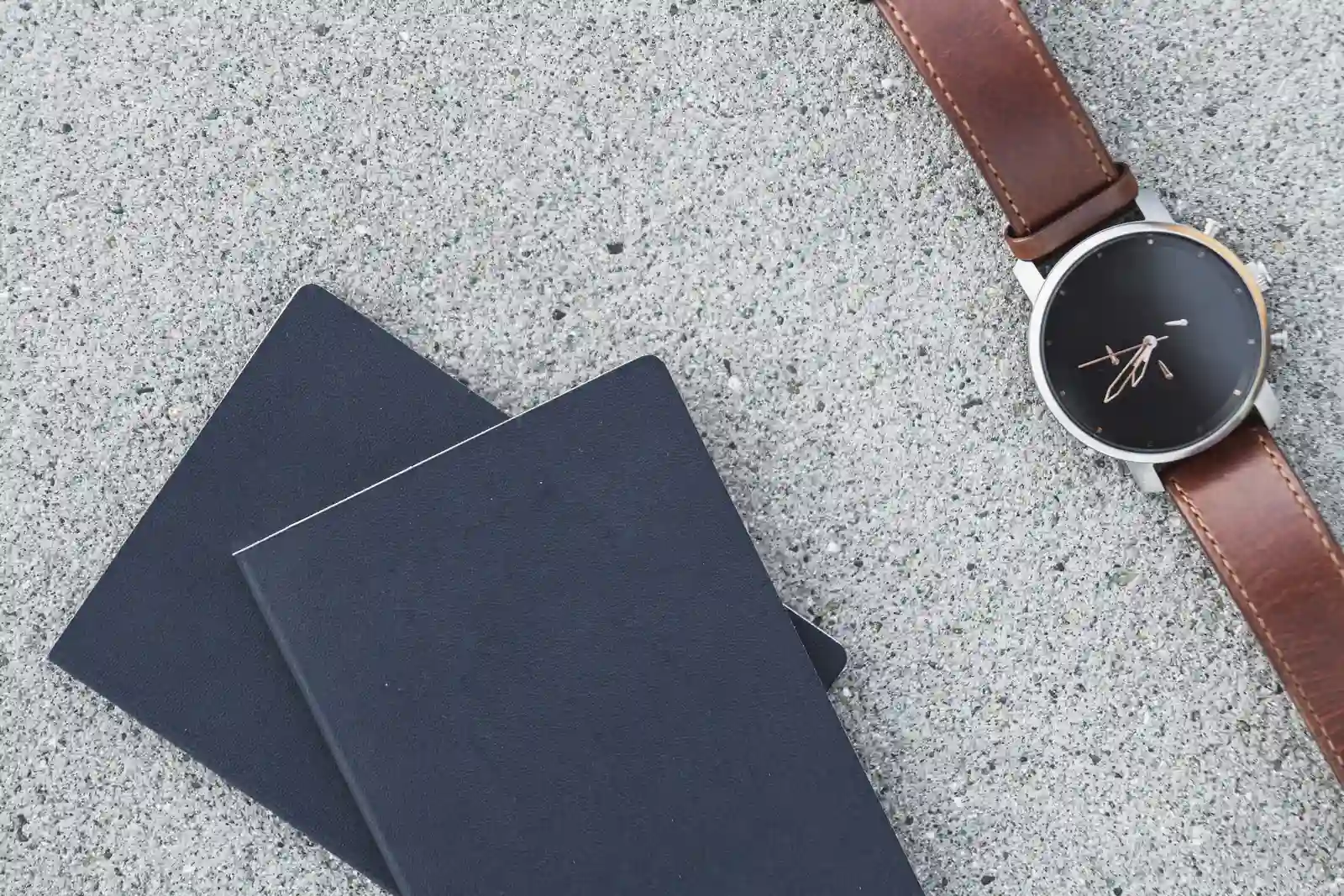 Affordable wristwatch with a leather strap
